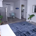 Douglas Rd Apartments