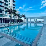 Miami Design District Amazing City Views Bayview\'S At Quadro By Rent4Us