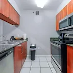 Luxurious 3Br Condo With Pool In Brickell