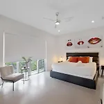 Coconut Grove Casita With Private Plunge Pool, Gated