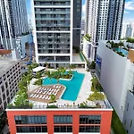 Stylish One Bedroom Steps From Kaseya Center & Port Of Miami- Daily Resort Fee And Parking Not Included