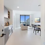 1 Bedroom - City Views Gym & Pool