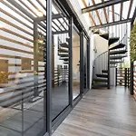 Stylish 2Br Retreat, Miami With Rooftop Lounge