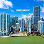 Upscale Brickell 3 Bedroom With Water Views And Free Parking