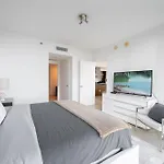 Icon Brickell Corner Apartment With Ocean & Pool View And 5 Star Spa