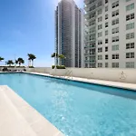 Studios In Brickell With Pool, Gym, Free Parking And Game Room