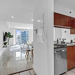 Lux 2B/2B Brickell - Free Parking