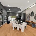 Stylish New Villa W Heated Pool Maximalist
