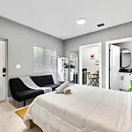 Big Miami Home W Free Parking
