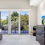 Exclusive Doral Villa With Luxury Amenities