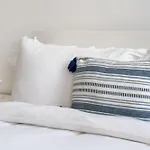 Luxury Getaway In Miami Sleeps 3 Getaway With Pool - Prime Location