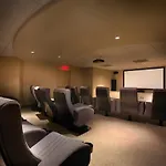 Global Luxury Suites At One Broadway