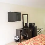 Carl\'S El Padre Motel