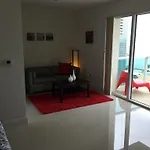 Lyx Suites At One Broadway In Brickell