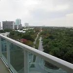 Pelican Residence At One Broadway