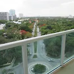 Pelican Residence At One Broadway