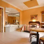 Estancia Hotel