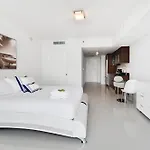 Stunning Studio In Brickell By Sonder