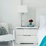 Bright Studio In Brickell By Sonder