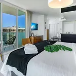 Icoconutgrove - Luxurious Vacation Rentals In Coconut Grove