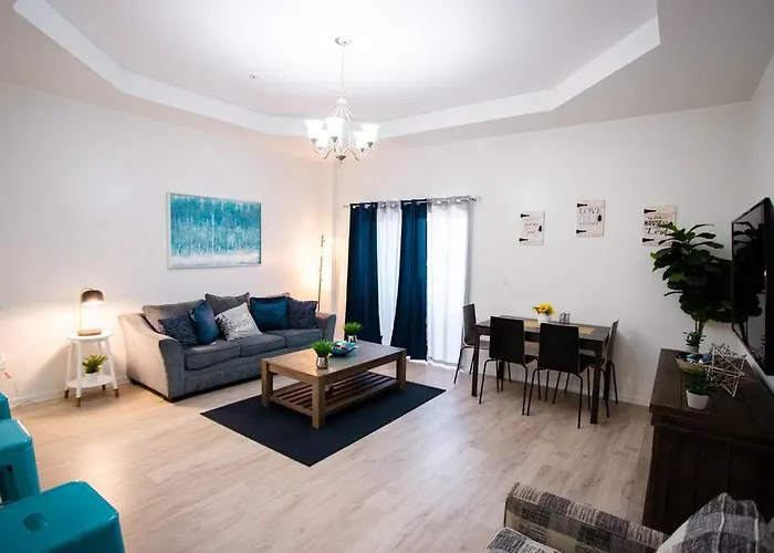 2/2.5 Miami Apartment,7 Mins Airport, 20 Min Beach