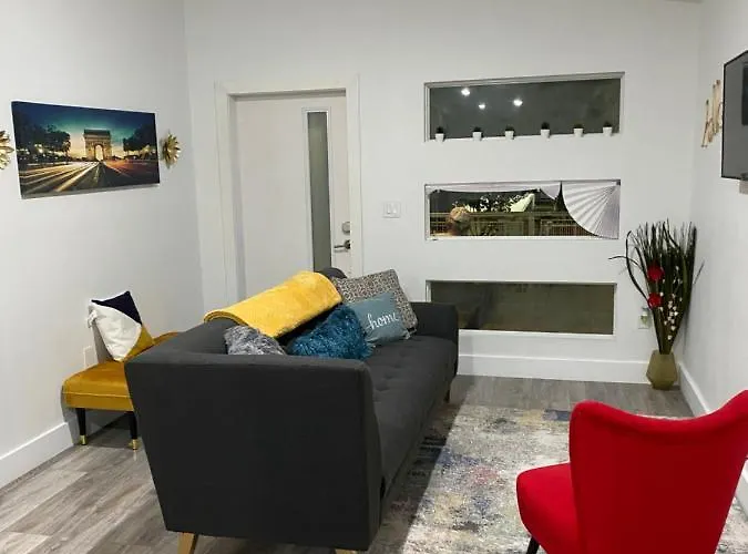 New Modern Cozy Apt Mins Away From South Beach And Wynwood Includes Free Parking