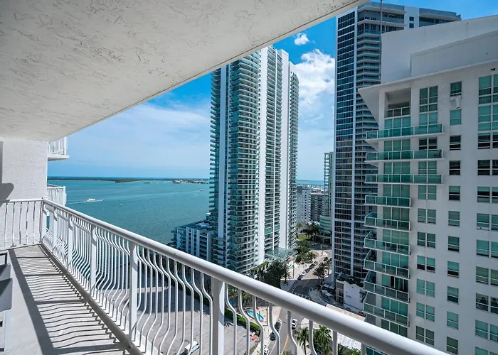 The Club At Brickell Bay