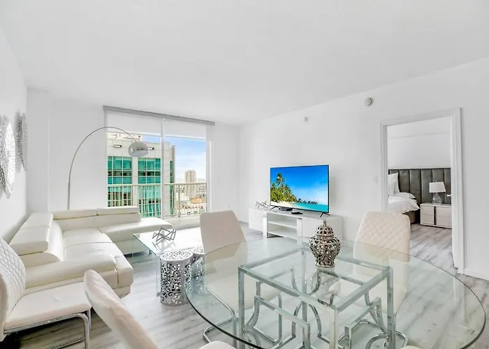Amazing Penthouse In Beautiful Brickell 42 Floor!! Free Garage Parking
