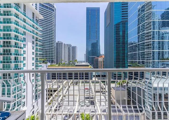 Modern 2/2 With Beautiful Ocean And Brickell Views