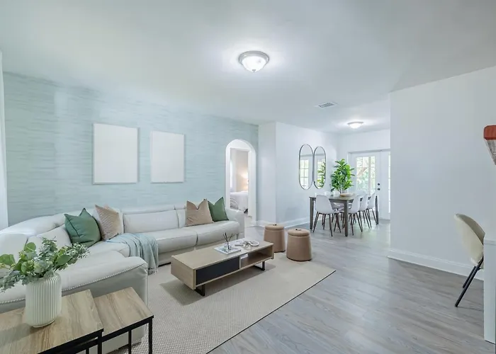 Green Villa I - Miami Design District - Lux 3Br