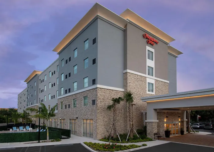 Hampton Inn Miami Airport East