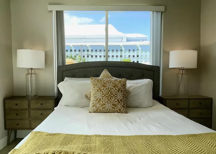Marlins Park Suites - Apartment 1 - Calle Ocho Suite