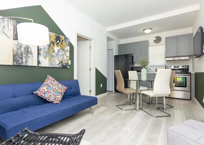 1 Bedroom Apartment With Balcony Miami - Heart Of Downtown
