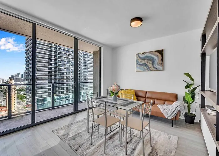 Lovely 1-Bedroom Unit Downtown Miami/Arena View