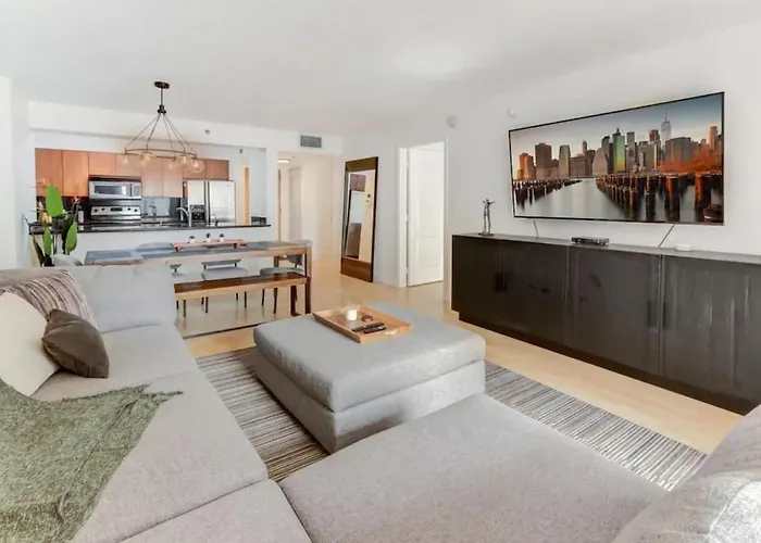 Luxe 1Br Apt With Balcony Bay View Pool Gym Parking