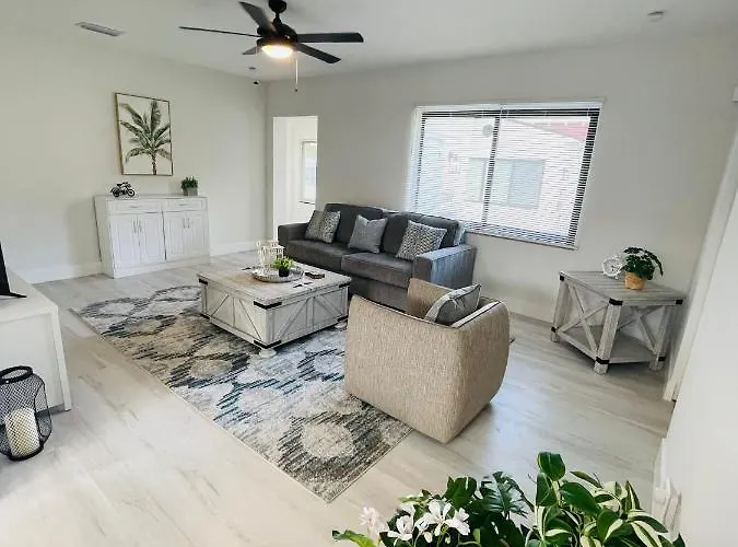 Retreat Near Kaseya Center Calle Ocho Downtown Miami Beaches