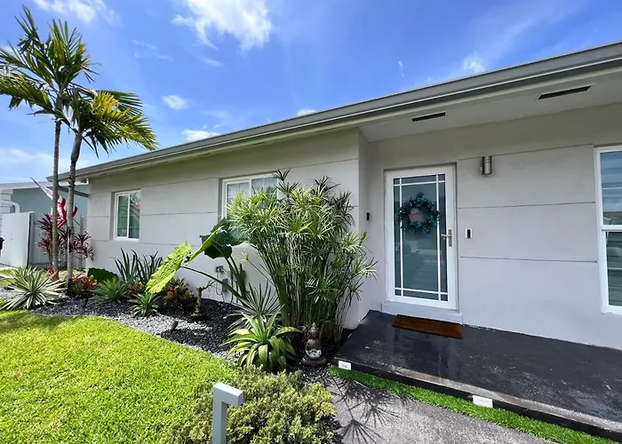 Beauty House In Palmetto Bay Fl