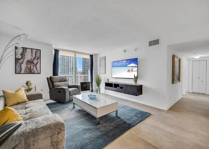 37Th Floor Amazing Spacious Unit With Parking