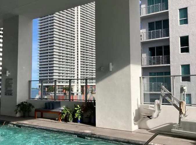 Brand New Modern 1 Bedroom Unit Downtown