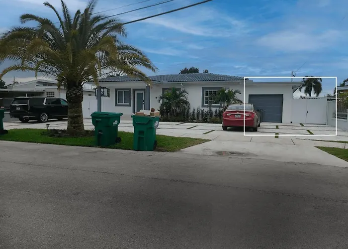 Modern 1Br Miami Apt Sleeps 3, Kitchenette L10A