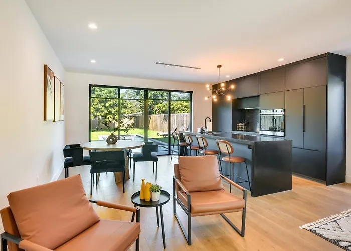 Modern Miami Home With Pool 1 Mi To Design District!