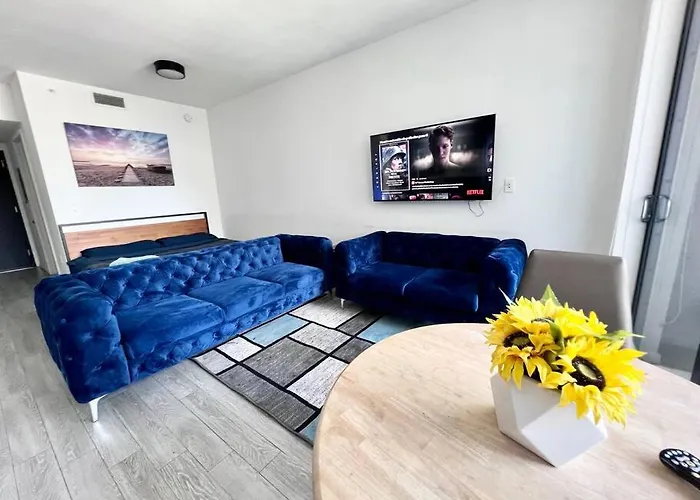 Amazing Apt With Ocean View Heart Miami Free Pool