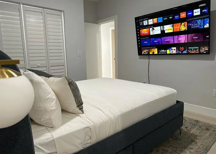 Cozy 4Bed Home In Calle 8 Miami
