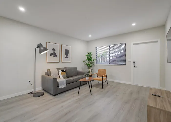 Apartment In The Famous Calle Ocho In Miami