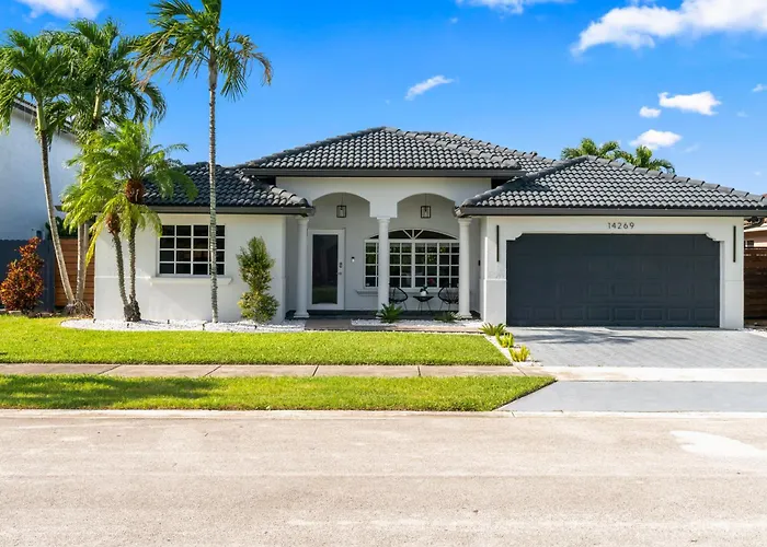 Deluxe Miami House W 5Br Mini Golf & Heated Pool L62