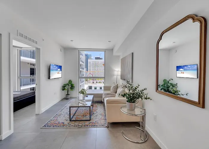 Amazing Unit In Downtown Miami With Free Parking