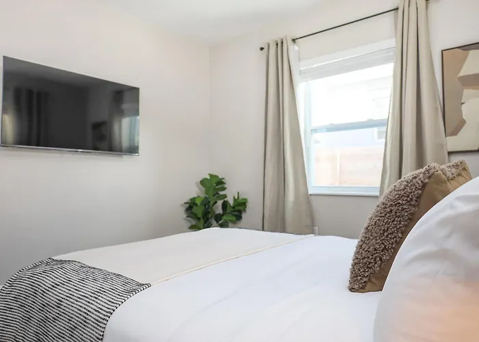 La Vie Boheme 1 - Relaxing Retreat W Parking