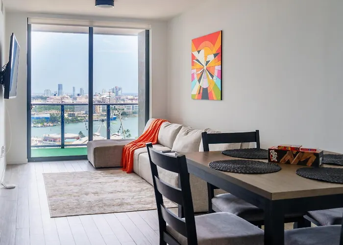 Vibrant Downtown Miami Gem - 2Br, Near Port Of Miami & Entertainment