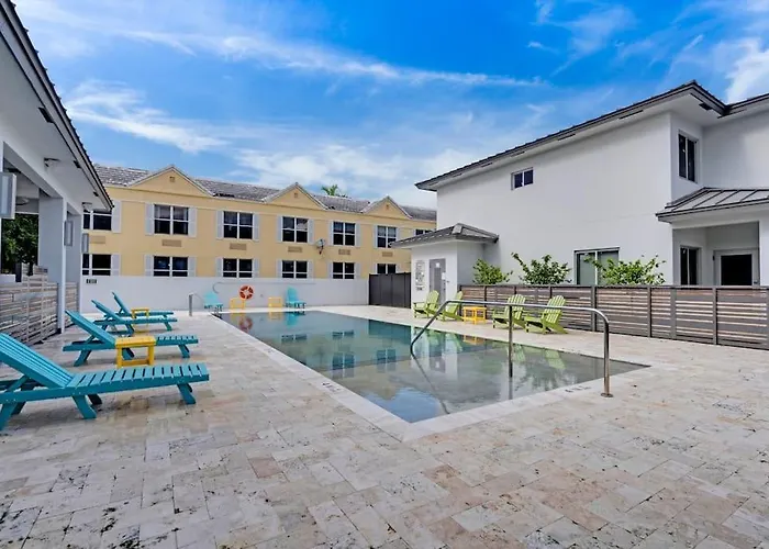 Biscayne Park Villas 15408