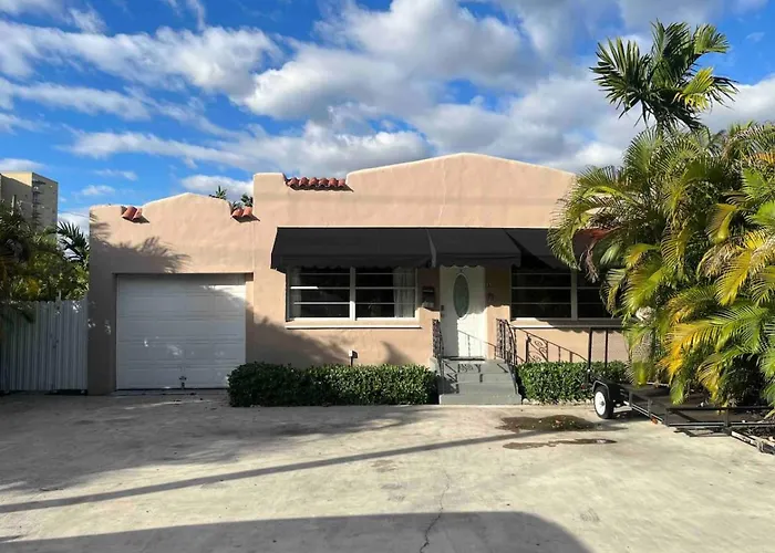 4Bed 3Bath Coral Gables Area Stunning With Hot Tub